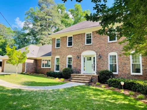 3843 Gladney Dr, Atlanta, GA 30341-4636