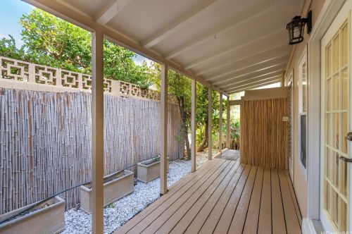 4933 Waa St, Honolulu HI 96821-1445 exterior