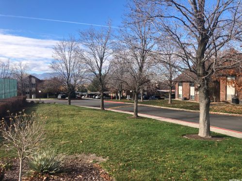 1201 Cottonwood Hl Dr, Sandy UT 84094-0837 exterior