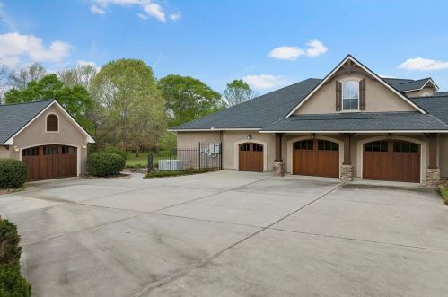 2200 Spg Br Rd, Montgomery TX 77316-2503 exterior