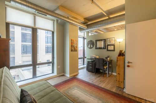 1525 Sangamon St, Chicago IL  60608-1069 exterior