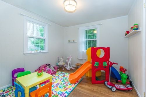 34 Summit Rd, Sparta NJ  07871-1411 exterior