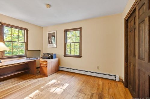 59 Sarah Bishop Rd, Ridgefield CT 06877-1215 exterior