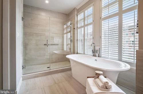 1125 Royal St, Alexandria VA 22314-4310 exterior