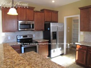 102 Dell Meadows Pl, Four Oaks NC  27524-7718 exterior