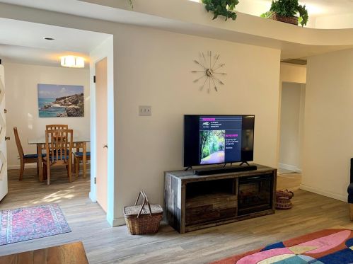 1328 Mendell Dr, Saint Louis MO 63130-1516 exterior