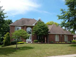 2611 Barnes Dr, Moon Twp, PA 15108-9002