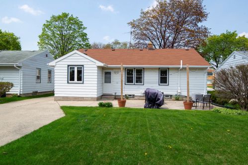 3842 84, Milwaukee WI 53228-1706 exterior