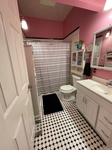 13828 Greenbrier Ave, Bellflower CA 90706-2242 exterior