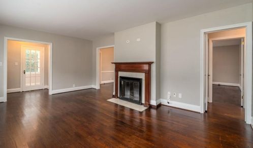 279 Midvale Dr, Atlanta GA 30342-3327 exterior