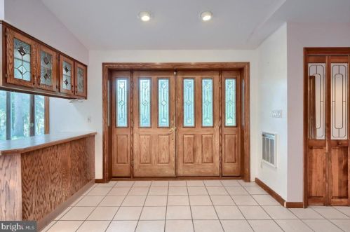 752 Nyes Rd, Hummelstown PA 17036-8688 exterior