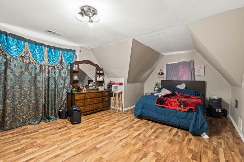 2861 7 St, Milwaukee WI 53215-3907 exterior