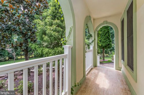 76 Pettit Pl, Princeton NJ 08540-7645 exterior