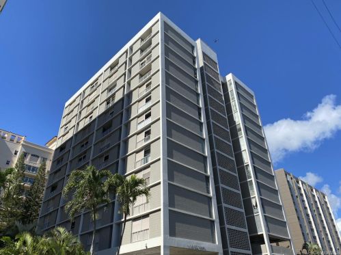 1226 Alexander St, Honolulu HI  96826-1238 exterior