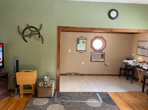 5 Amber St, Worcester MA 01602-2401 exterior