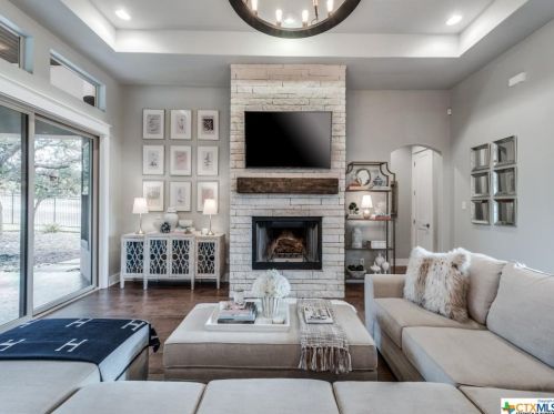 1306 Mystic Shr Blvd, Spring Branch TX 78070-5243 exterior