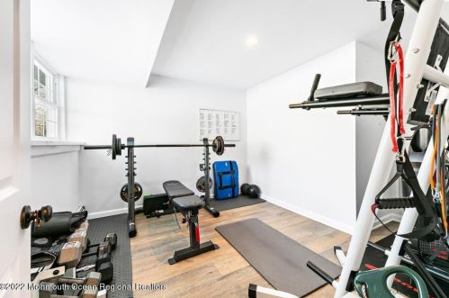 284 Pelican Rd, Middletown NJ 07748-3040 exterior