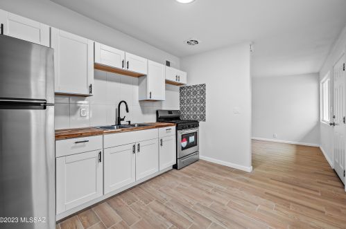 2242 Catalina Ave, Tucson AZ  85712-3225 exterior