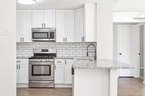 320 Emerald Grn Ct, Atlanta GA 30349-8420 exterior