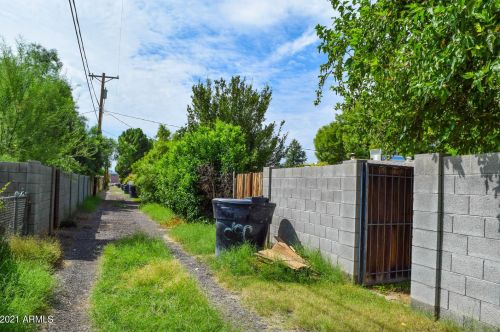 7543 18 Ave, Phoenix AZ 85021-7909 exterior