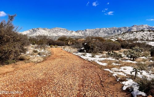 36696 Calle Diamante, Tucson AZ  85739-1323 exterior