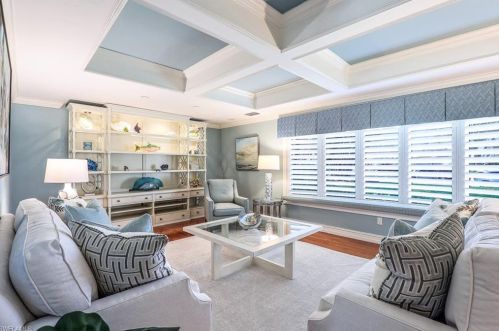 635 Anchor Rode Dr, Naples FL 34103-2716 exterior