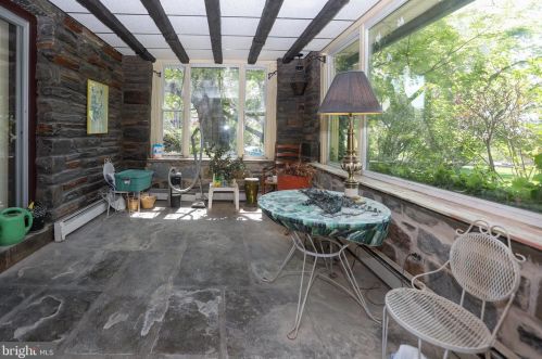 10 Ardmore Ave, Ardmore PA 19003-1017 exterior