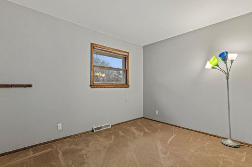 9826 Langlade St, Milwaukee WI 53225-1014 exterior