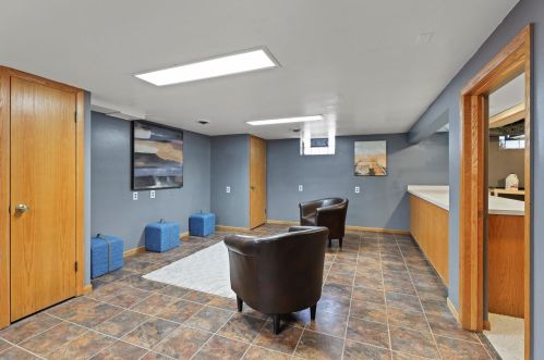 8117 Beechwood Ave, Milwaukee WI 53223-4964 exterior