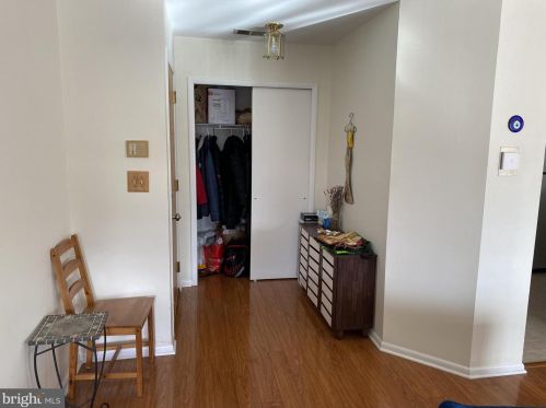 101 Lassen Ct, Princeton, NJ 08540-7083