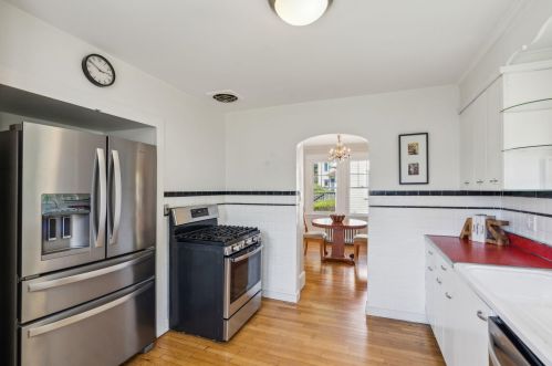 33 Massachusetts Ave, Portland ME  04106-6021 exterior