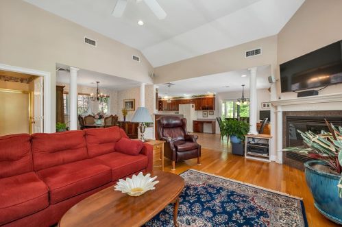 31 Sunset Ave, Concord NH 03301-2730 exterior