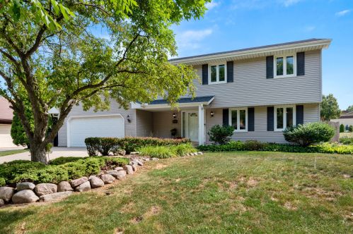 2325 Manchester Ave, Milwaukee, WI 53221-3413