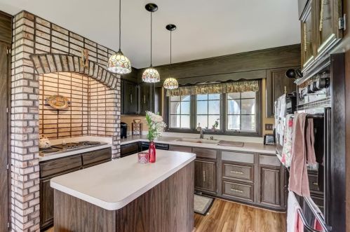 1702 Rose Farm Rd, Bull Valley IL 60098-9564 exterior