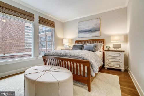 1125 Royal St, Alexandria VA 22314-4310 exterior