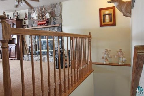 6839 Lawnwood Rd, Duluth MN 55803-9255 exterior