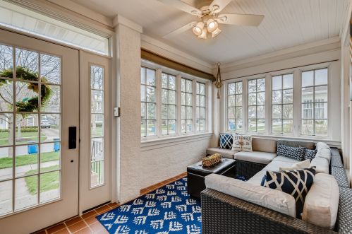 385 Addison Ave, Elmhurst, IL 60126-2307