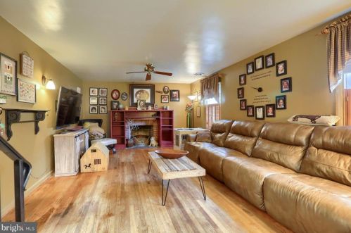 1918 Northbrook Dr, Lancaster PA 17601-4916 exterior