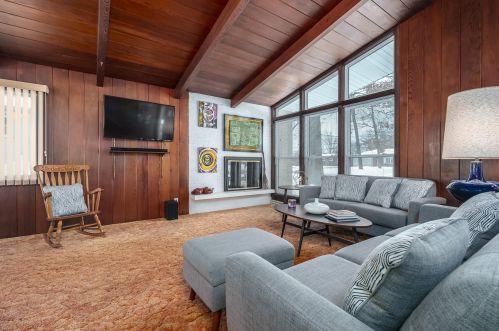 7625 Julie Dr, Kalamazoo MI  49024-4915 exterior