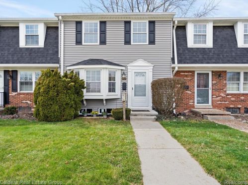 19527 Dartmouth Pl, Northville MI 48167-2512 exterior