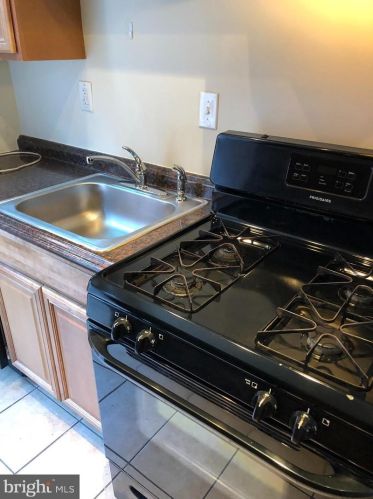 708 Columbia Rd, Washington DC  20001-3802 exterior