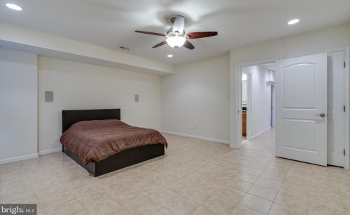 522 Carpenter St, Philadelphia PA 19147-4033 exterior