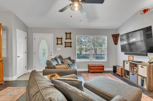 6226 Greenwood Dr, Milton FL  32570-5425 exterior