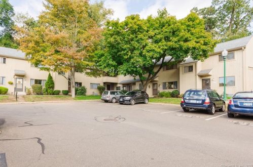 278 Shagbark Dr, Derby CT 06418-2627 exterior