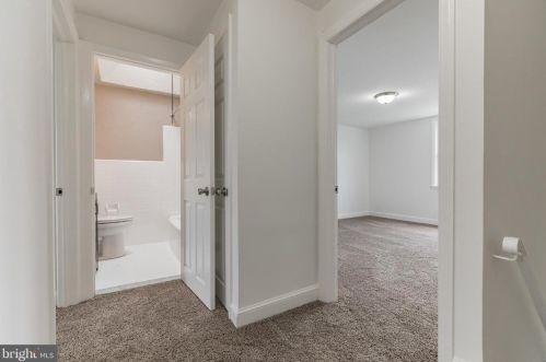 1043 Tremont Dr, Manor PA 19036-1520 exterior