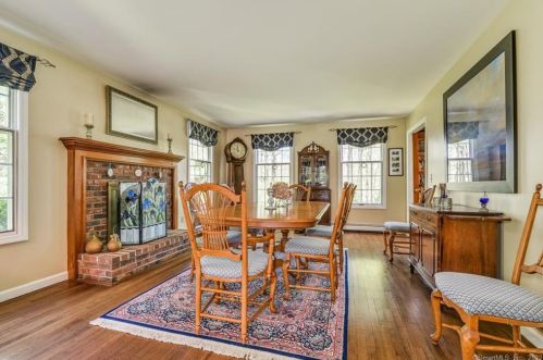 43 Jefferson Dr, Ridgefield CT 06877-5910 exterior