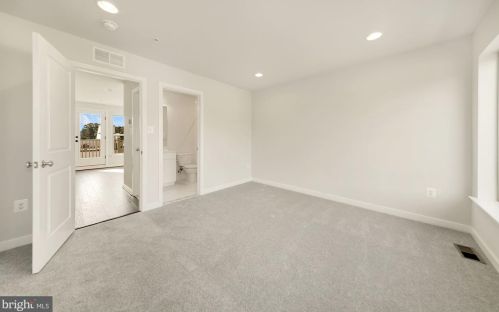 5134 Randolph Rd, Rockville MD 20852-2242 exterior