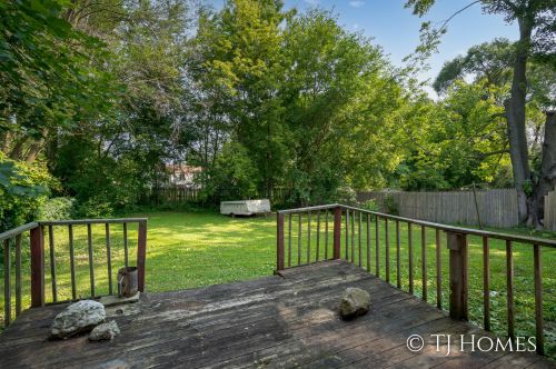 824 Greenwood St, Middlevle, MI 49333-9037