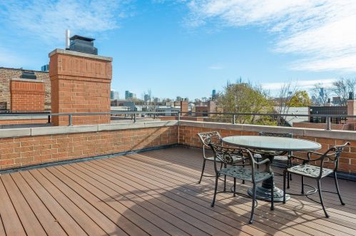 1025 Lill Ave, Chicago IL 60614-2107 exterior