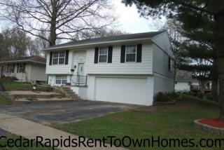 35 Post Rd, Cedar Rapids IA  52405-4125 exterior